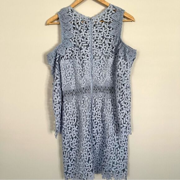 AMUR Evelyn Light Blue Lace Cold Shoulder Mini Dress, Size 8 NWOT - Picture 4 of 12